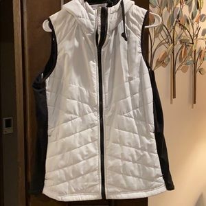 Ladies White Black Puffer Vest LARGE